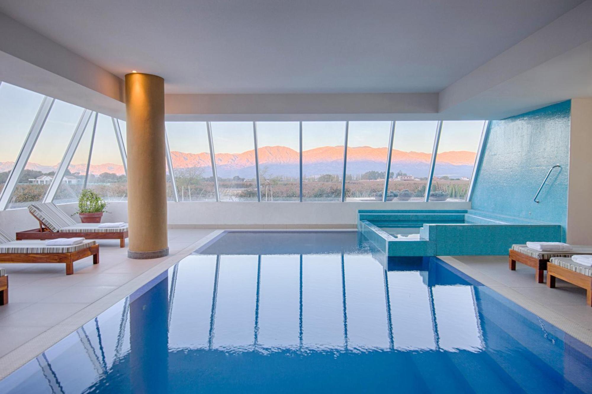 Hotel Grace Cafayate Extérieur photo The pool at the Westin